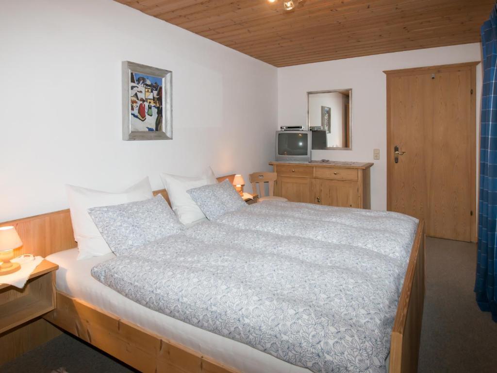Feller Apartment *